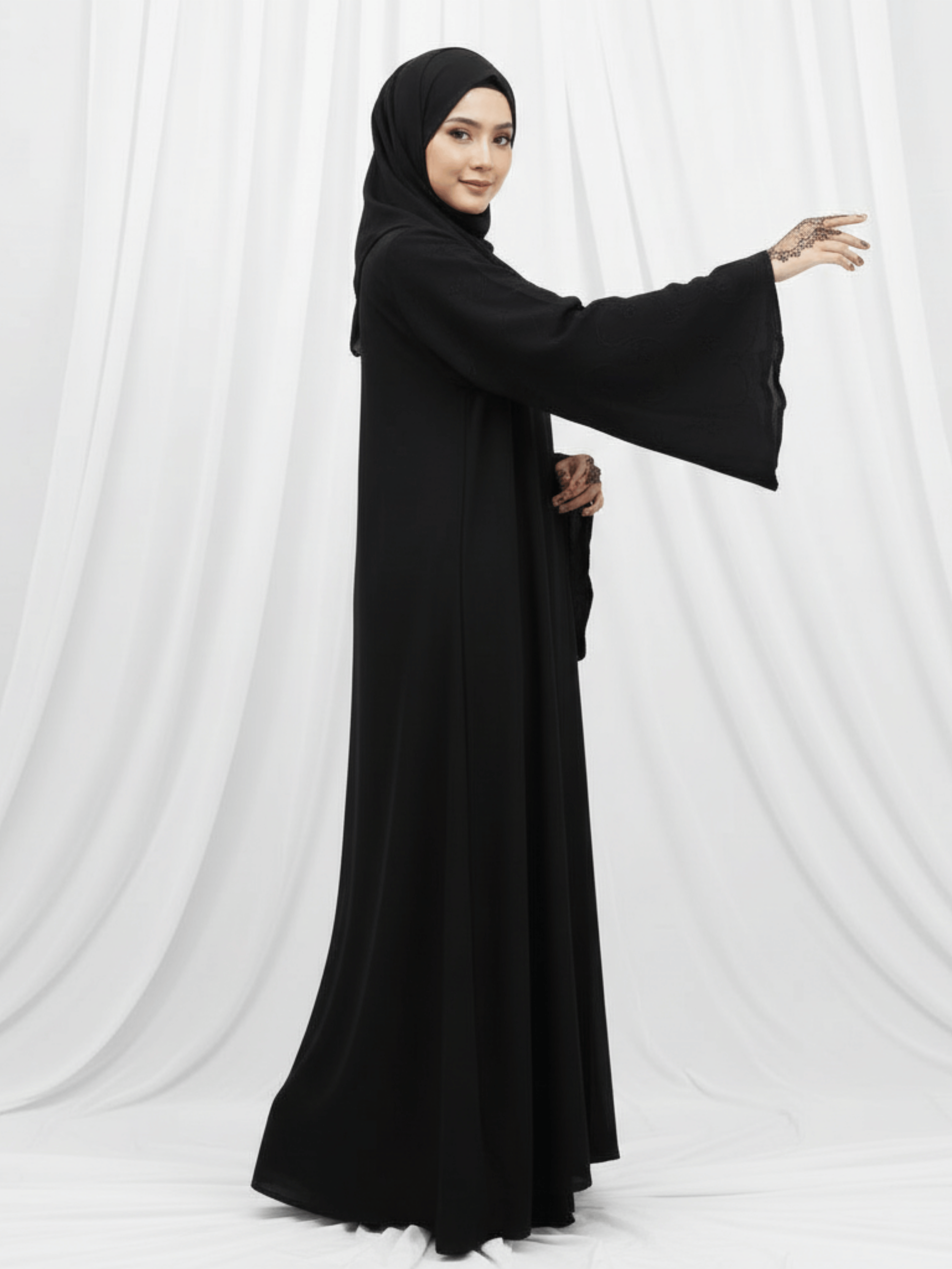 ZW 390 Samira Black Abaya | Embroidered Sleeve Abaya